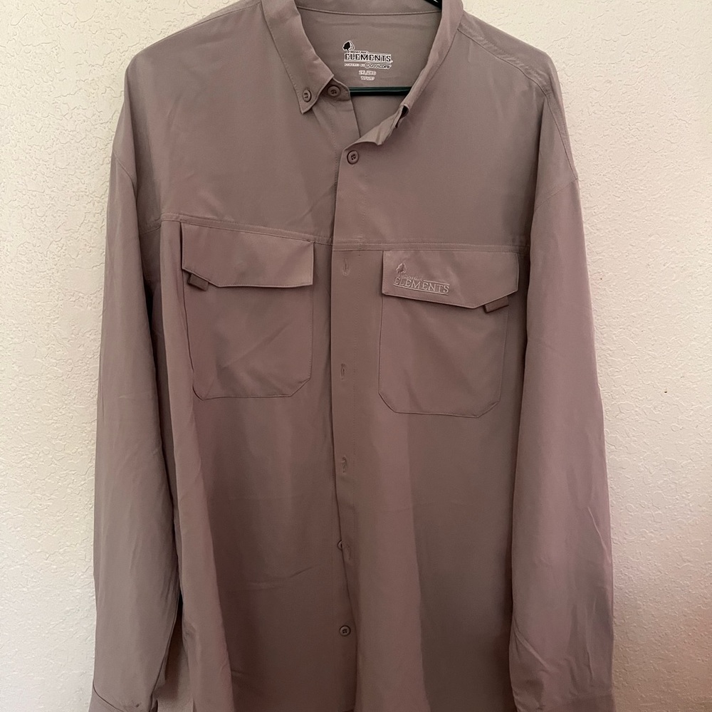 2xl men’s shirt bundle- 5 shirts (4 Columbia & 1 mossy oak). Selling as a bundle